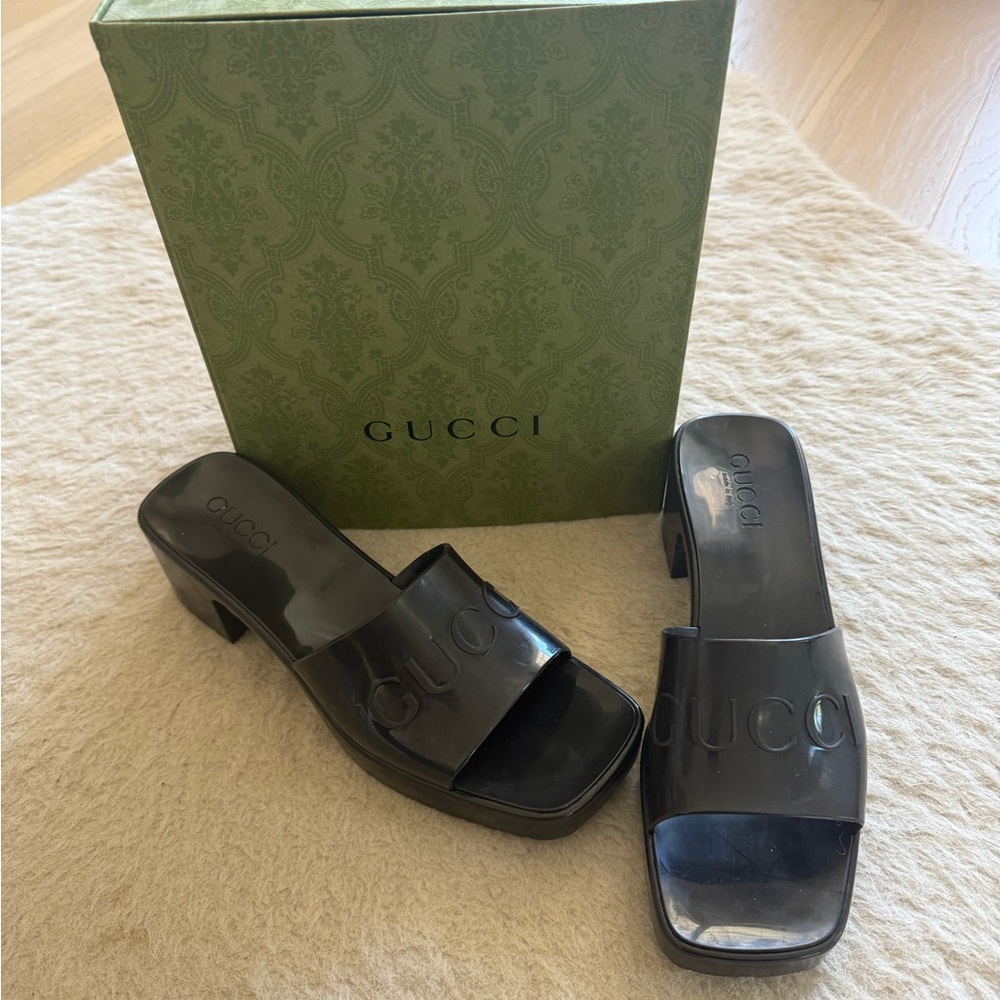 Gucci Black Women's Slide Sandals - Picture 2 of 4